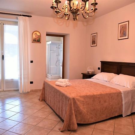 A Casa Di Anna Apartman La Morra Kültér fotó