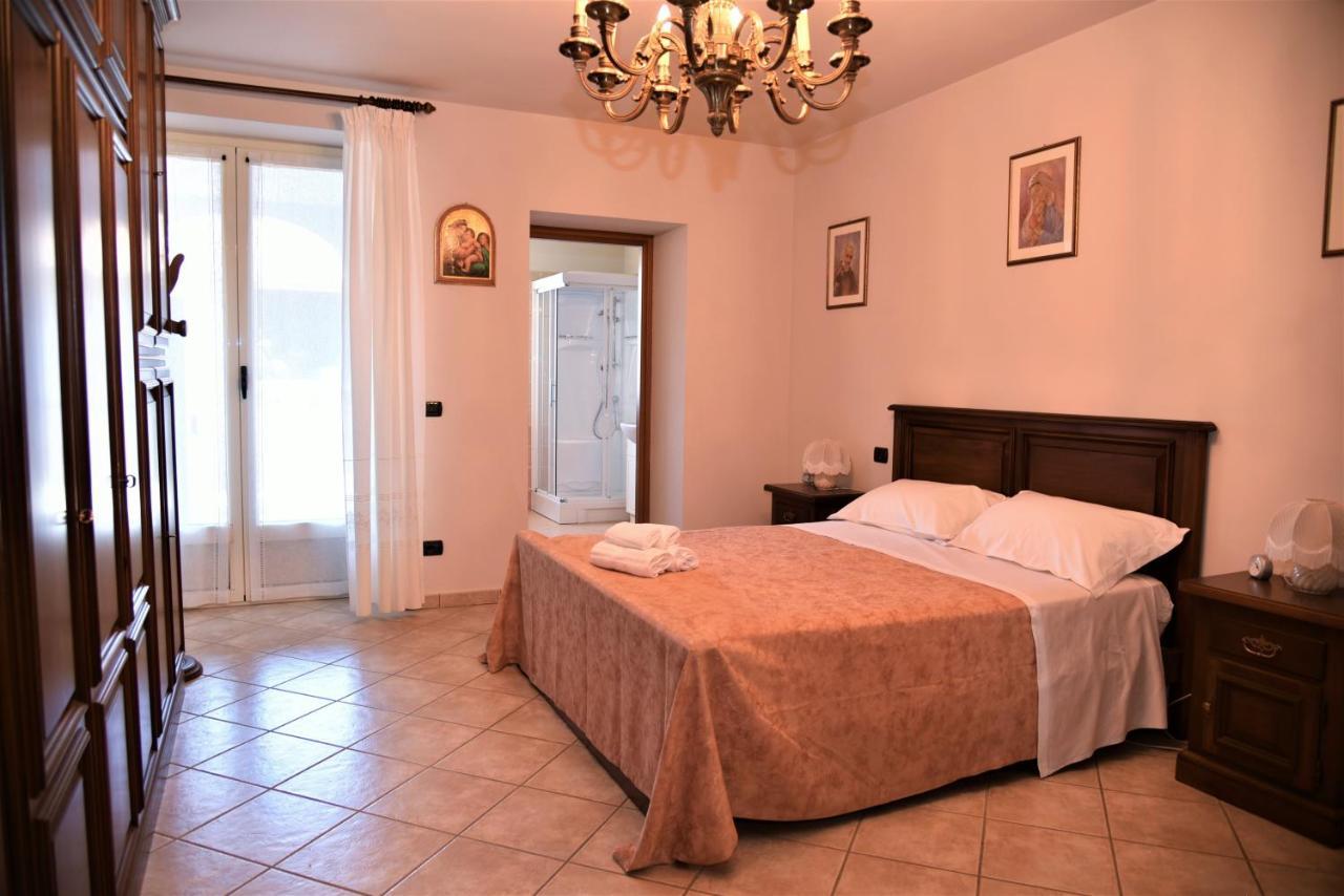 A Casa Di Anna Apartman La Morra Kültér fotó